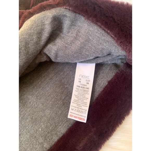 Next fuzzy vest - Picture 7 of 8